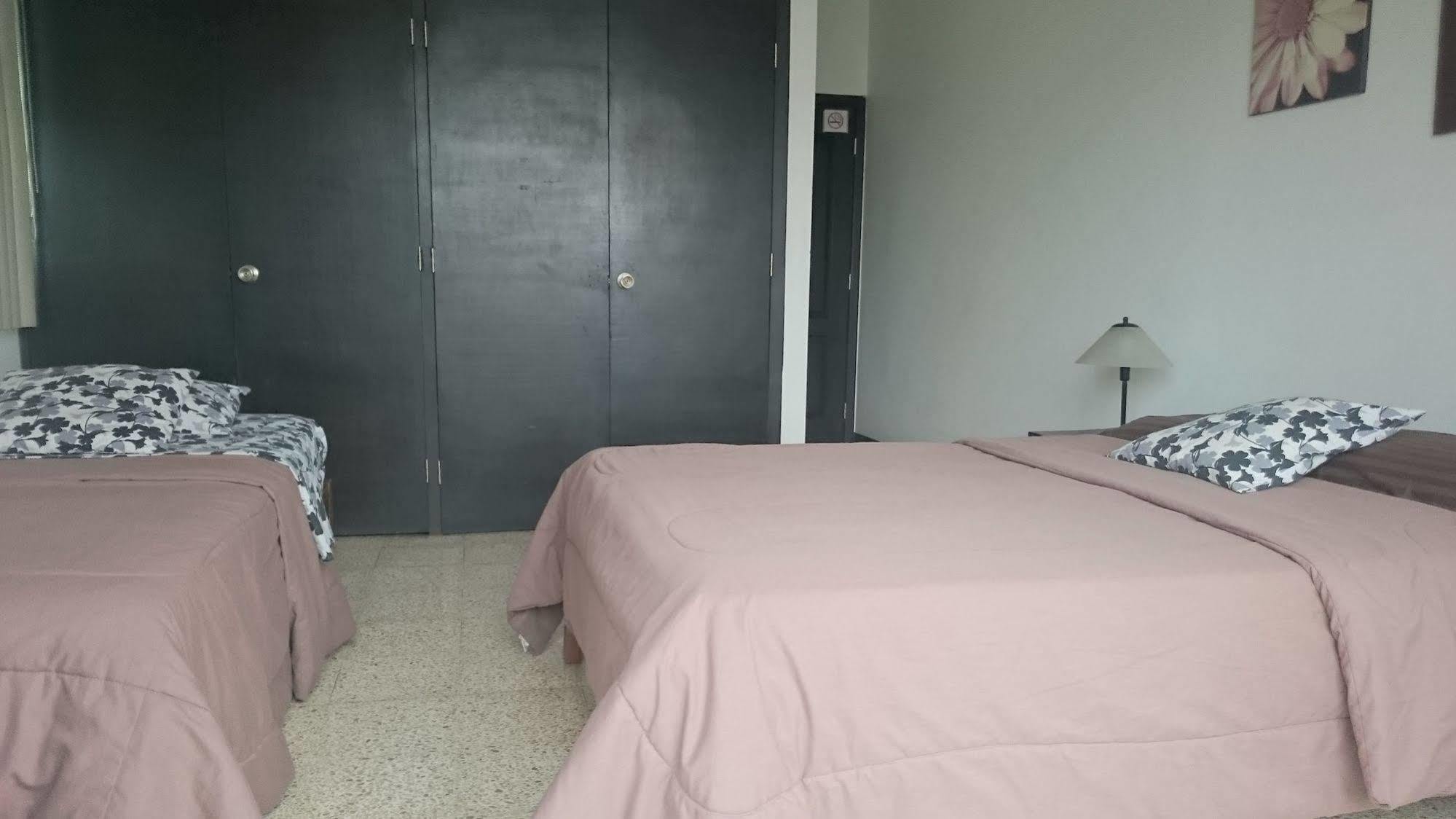 גוויאקיל Casa De Romero מראה חיצוני תמונה